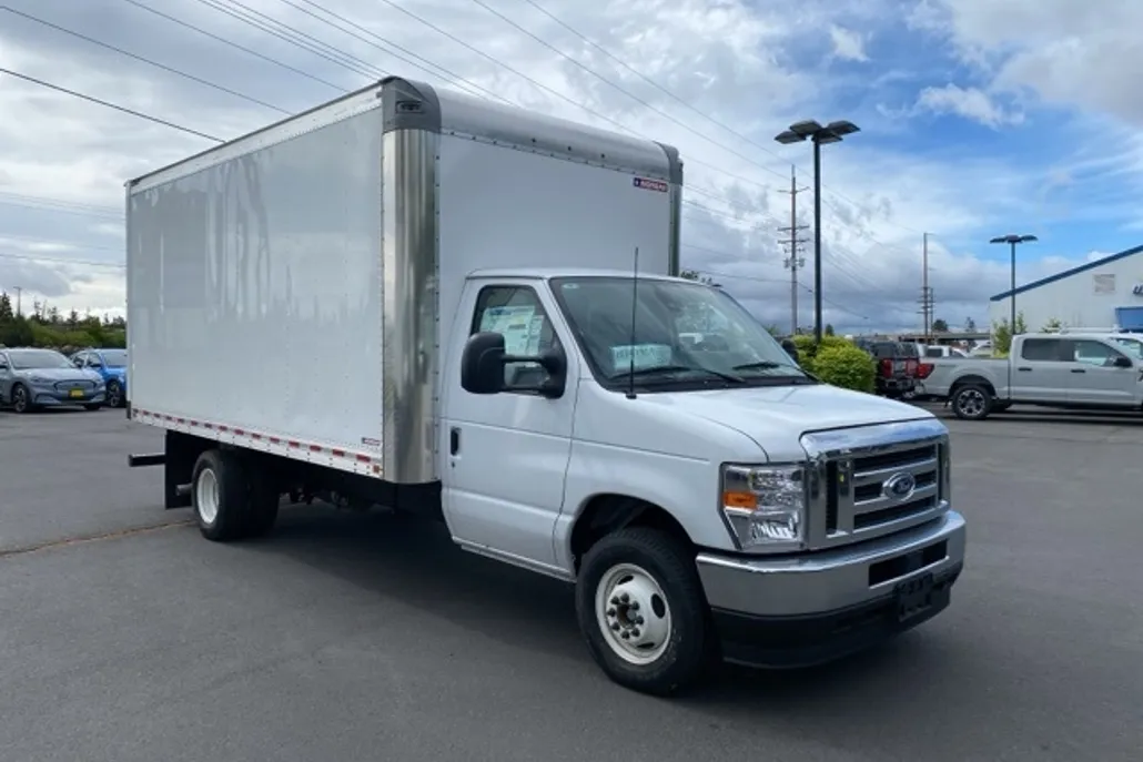 2024 Ford E-350 photo 1