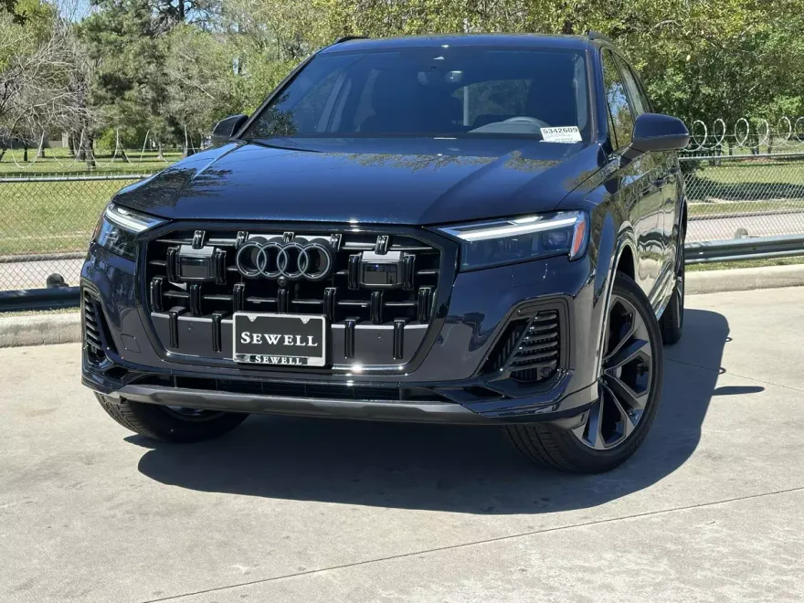 2025 Audi Q7 55 Premium photo 1