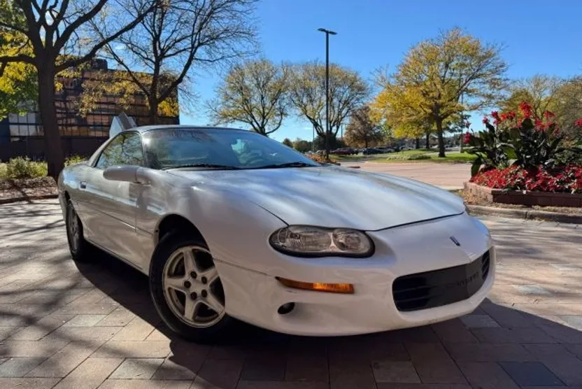 1999 Chevrolet Camaro Sport Coupe photo 1