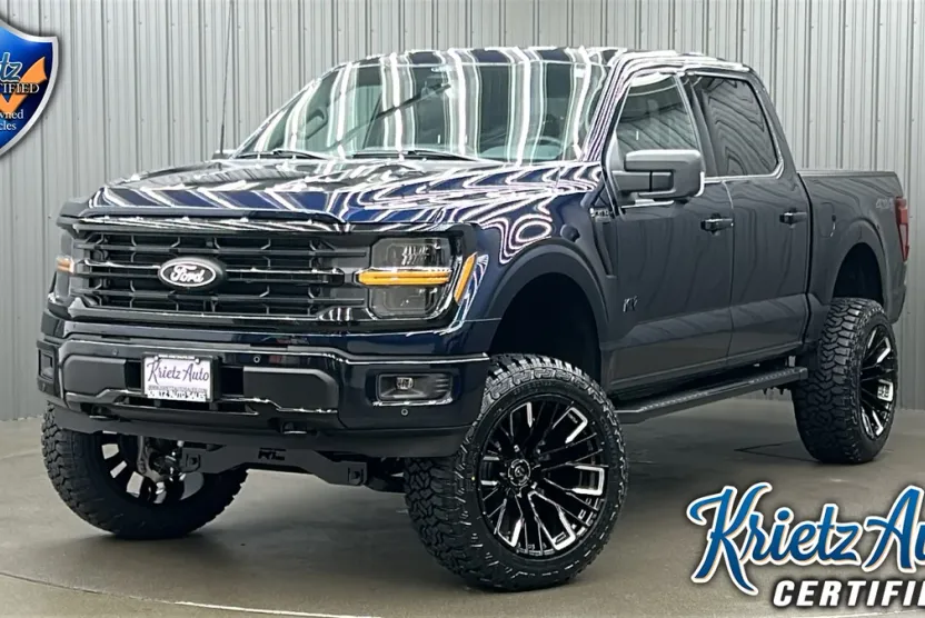 2025 Ford F-150 XLT photo 1