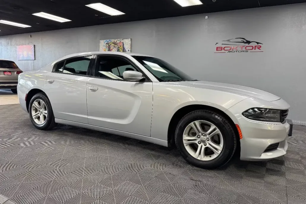 2021 Dodge Charger SXT photo 1