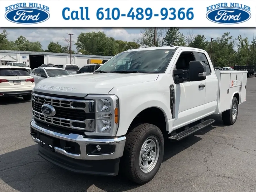 2025 Ford F-350 photo 1