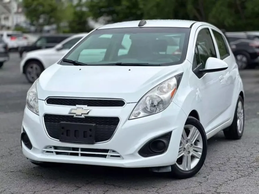 2015 Chevrolet Spark 1LT photo 1