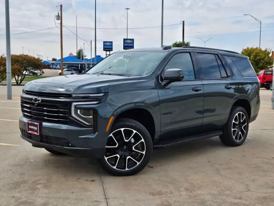 2026 Chevrolet Tahoe RST photo 1