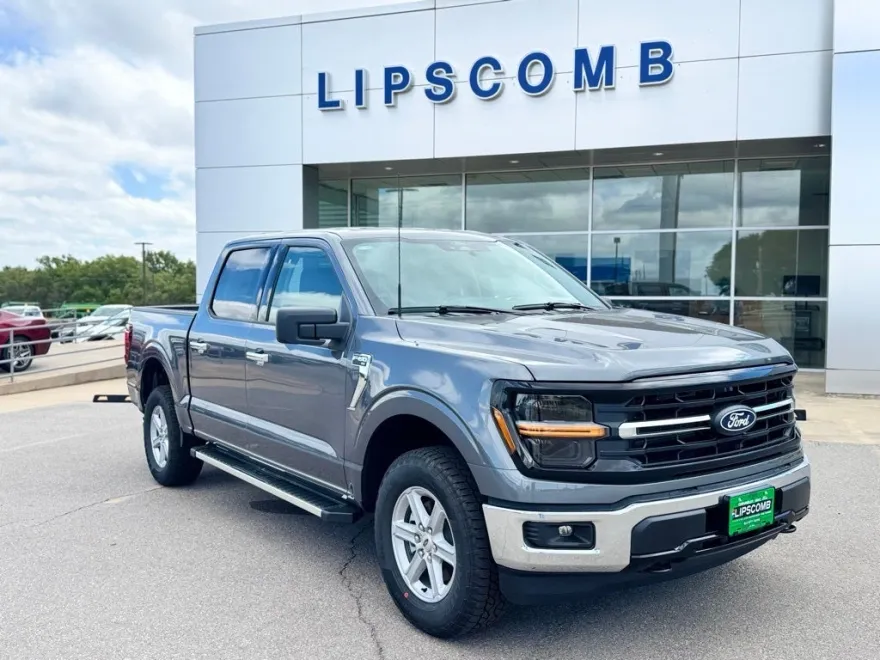 2025 Ford F-150 XLT photo 1