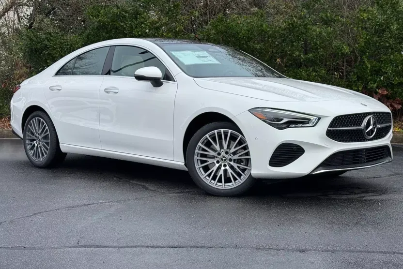 2025 Mercedes Benz CLA 250 4MATIC photo 1