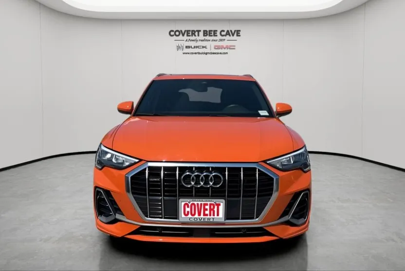 2022 Audi Q3 S line Premium 45 TFSI photo 1