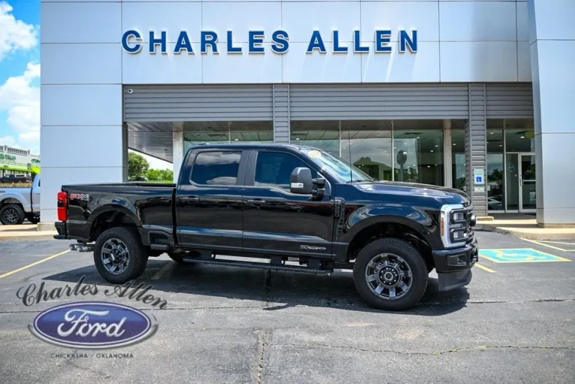 2024 Ford F-250 photo 1