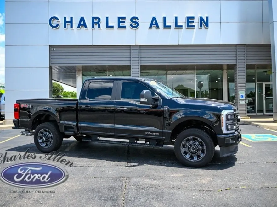 2024 Ford F-250 photo 1