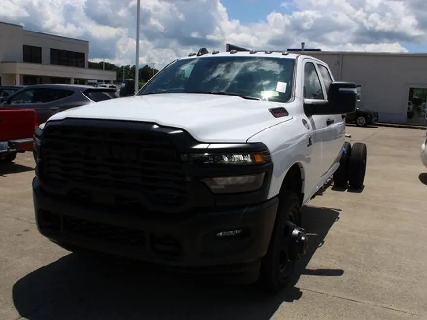 2025 Ram 3500 Tradesman photo 1