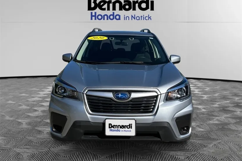 2020 Subaru Forester Premium photo 1