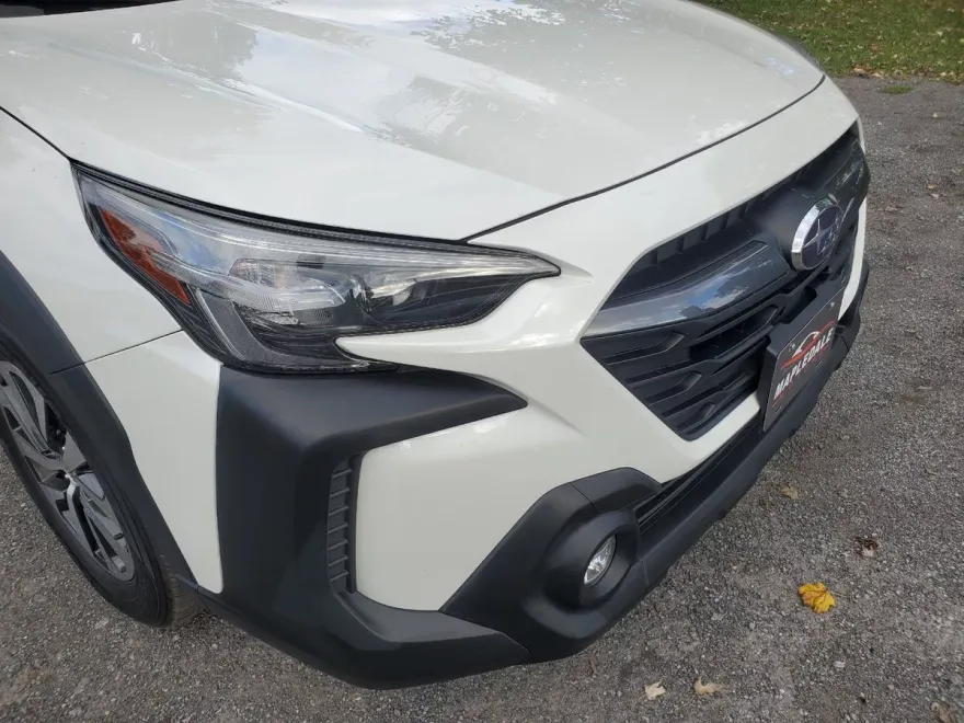 2023 Subaru Outback Base photo 1