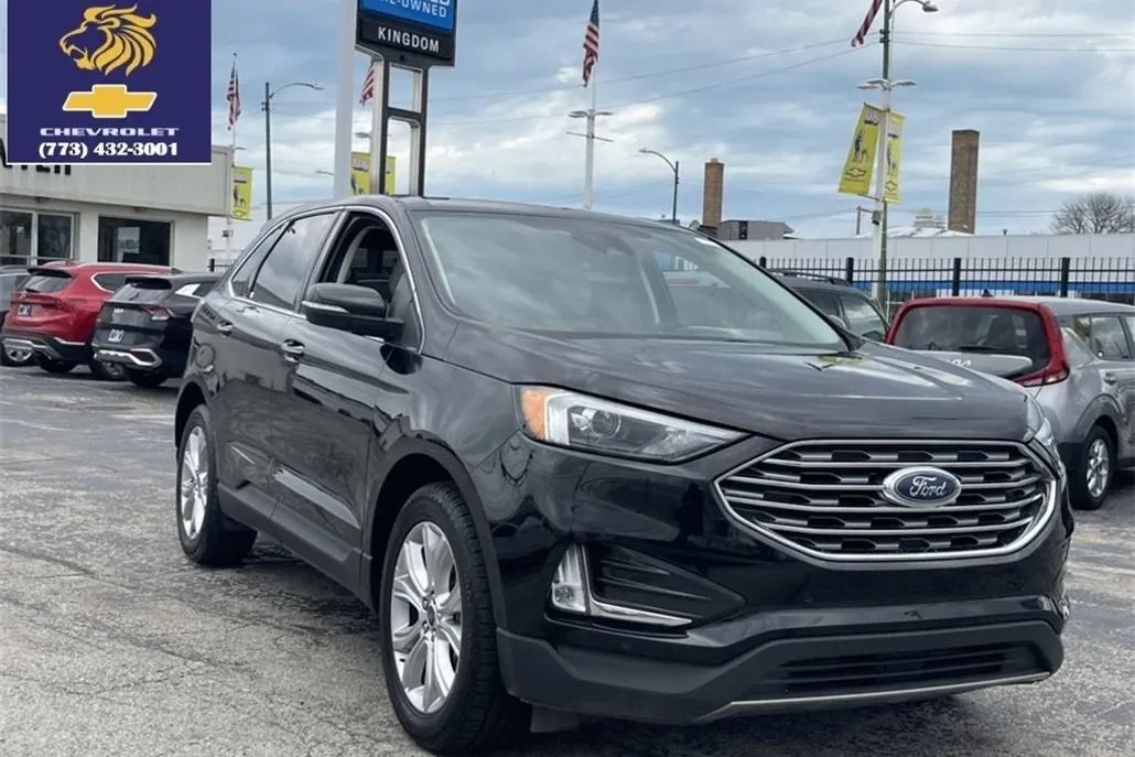 2022 Ford Edge Titanium photo 1