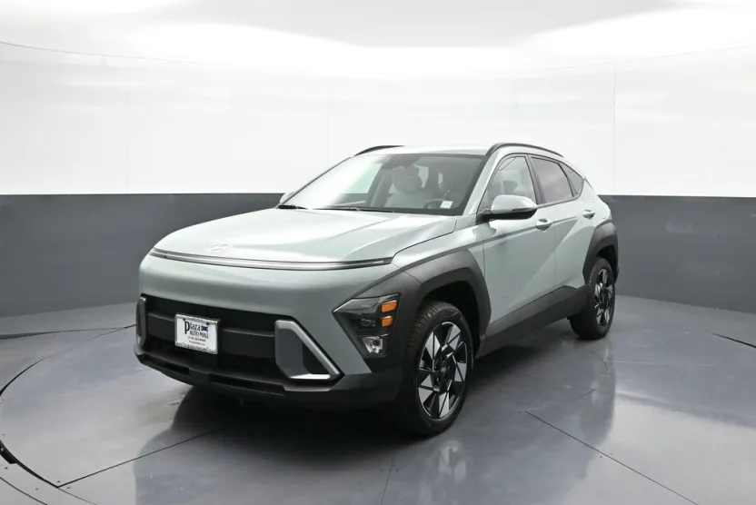 2025 Hyundai Kona SEL photo 1