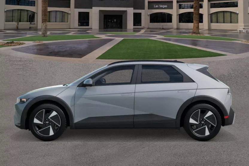 2025 Hyundai Ioniq 5 SEL photo 1