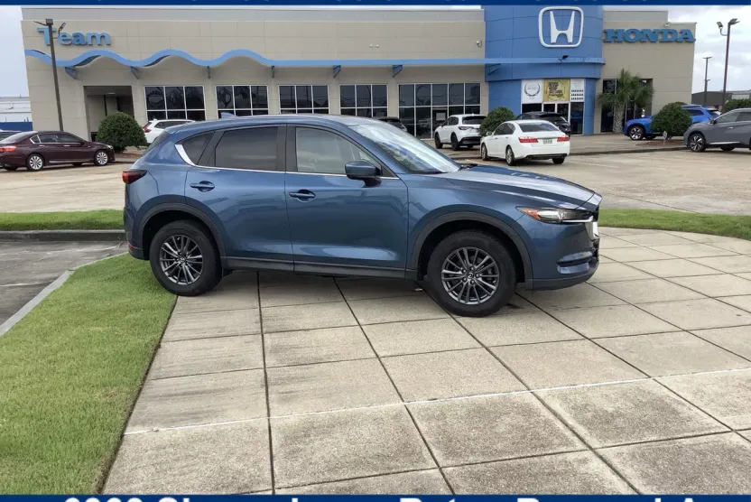 2019 Mazda CX-5 Touring photo 1