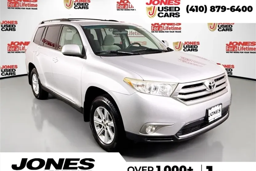 2011 Toyota Highlander Base photo 1