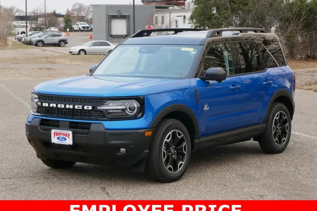 2025 Ford Bronco Sport Outer Banks photo 1