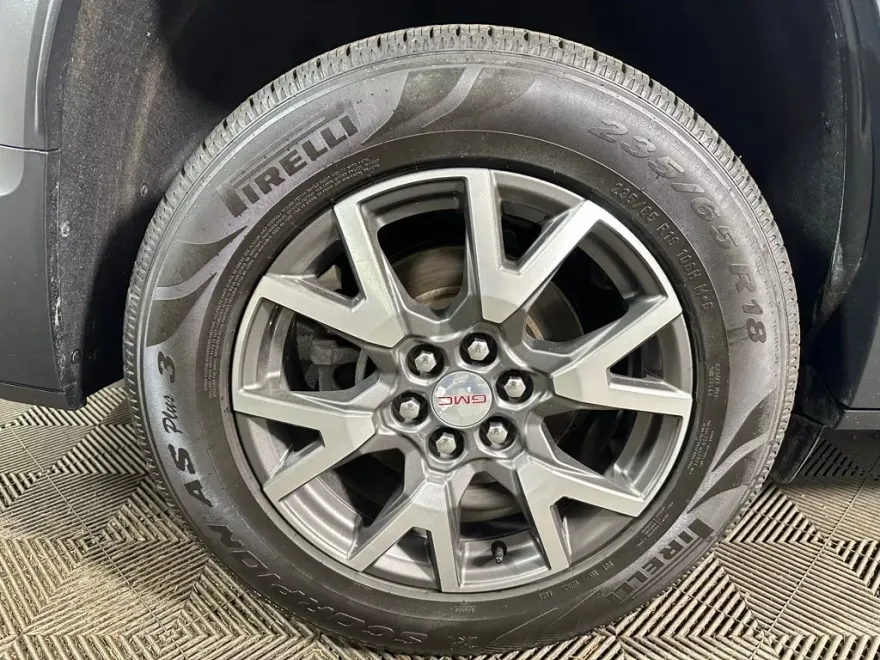 2020 Gmc Acadia SLE photo 1