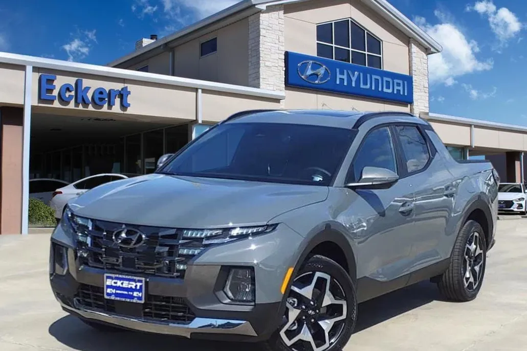 2024 Hyundai Santa Cruz Limited photo 1