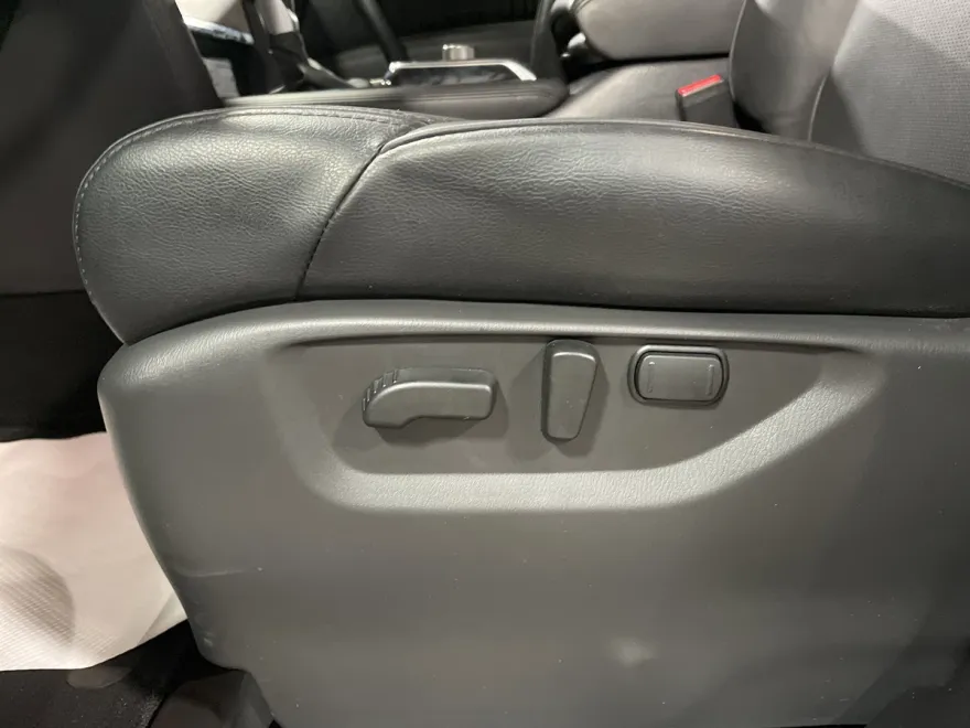 2024 Nissan Armada SL photo 1