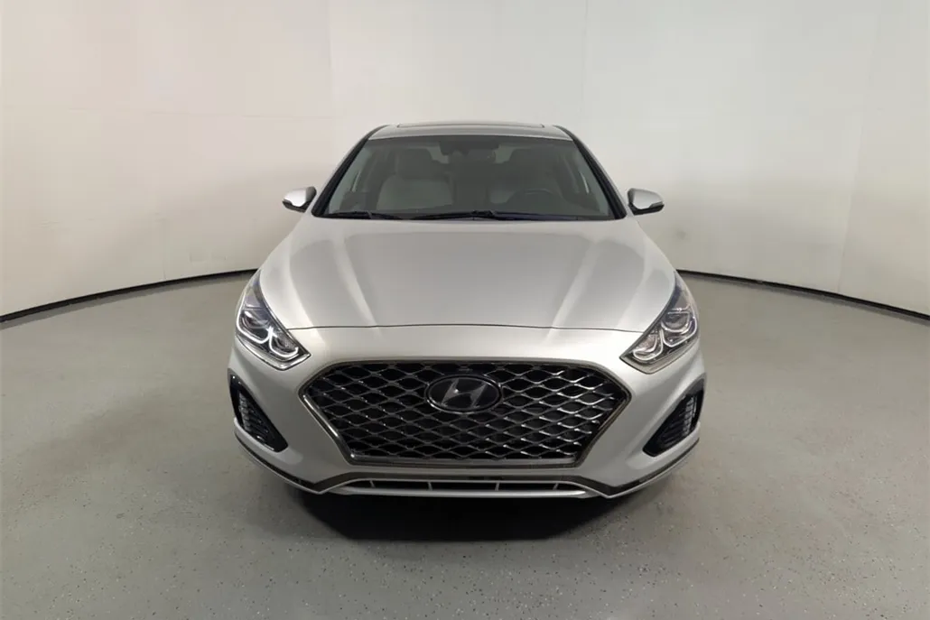 2019 Hyundai Sonata Limited photo 1