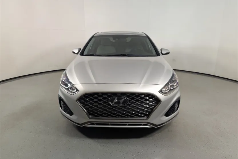 2019 Hyundai Sonata Limited photo 1