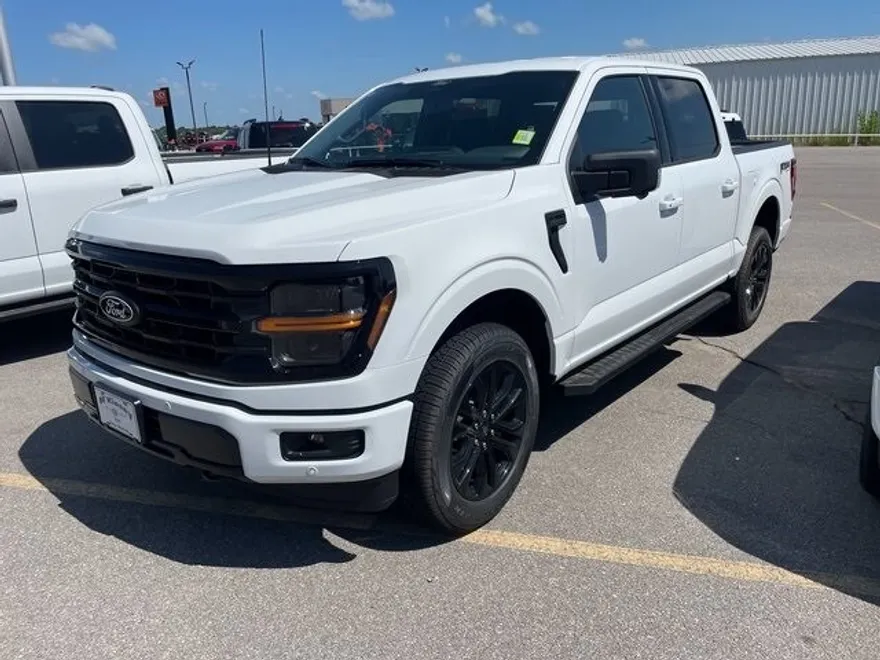 2025 Ford F-150 XLT photo 1