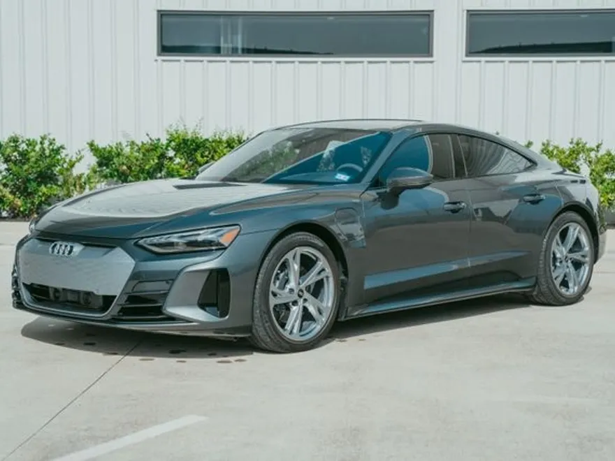 2022 Audi e-tron GT Premium Plus photo 1