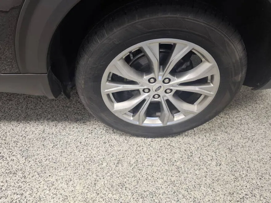 2021 Ford Explorer Limited photo 1