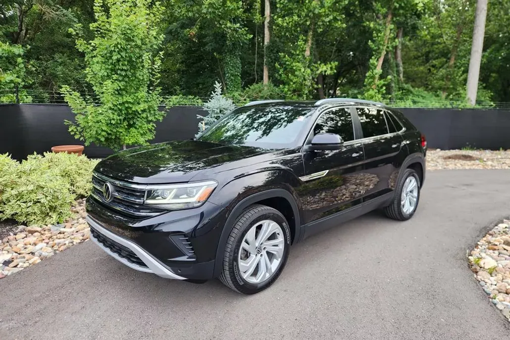 2020 Volkswagen Atlas Cross Sport V6 SEL photo 1
