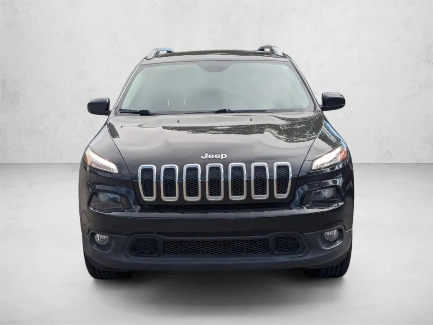 2017 Jeep Cherokee Latitude photo 1