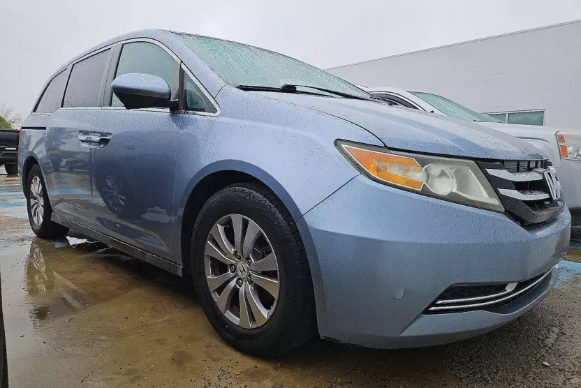 2014 Honda Odyssey EX photo 1