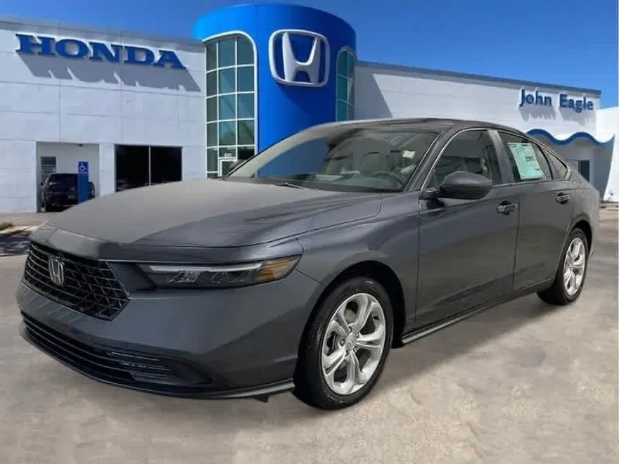 2025 Honda Accord LX photo 1