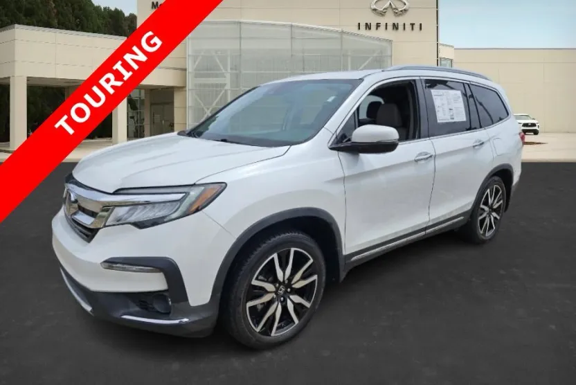 2022 Honda Pilot Touring photo 1