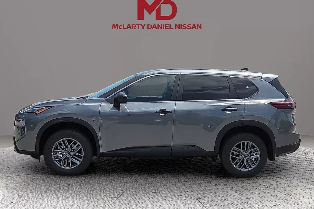 2026 Nissan Rogue S photo 1