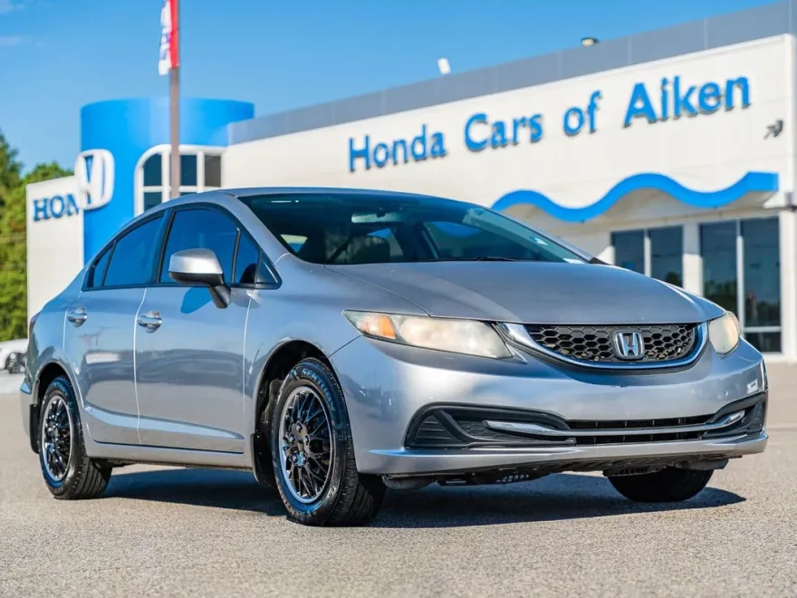 2013 Honda Civic LX photo 1