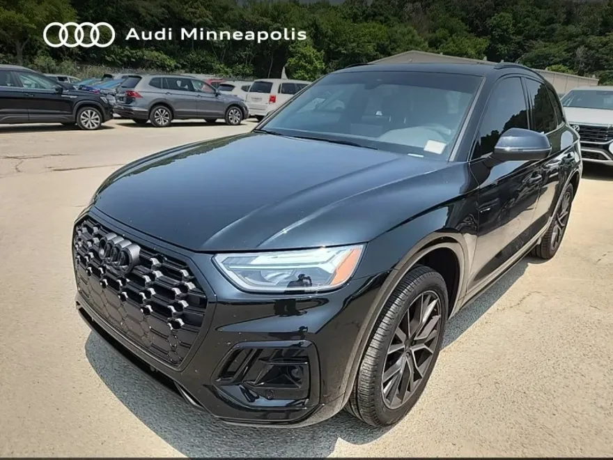 2025 Audi SQ5 Premium Plus photo 1