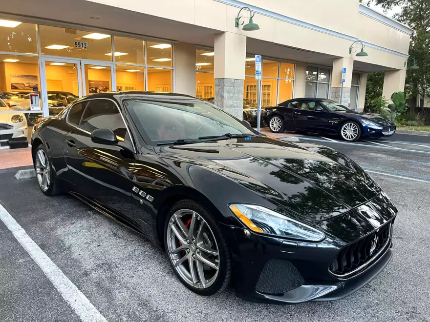 2018 Maserati Granturismo Sport photo 1