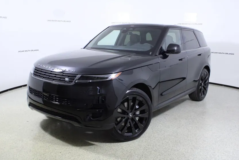 2025 Land Rover Range Rover SE photo 1