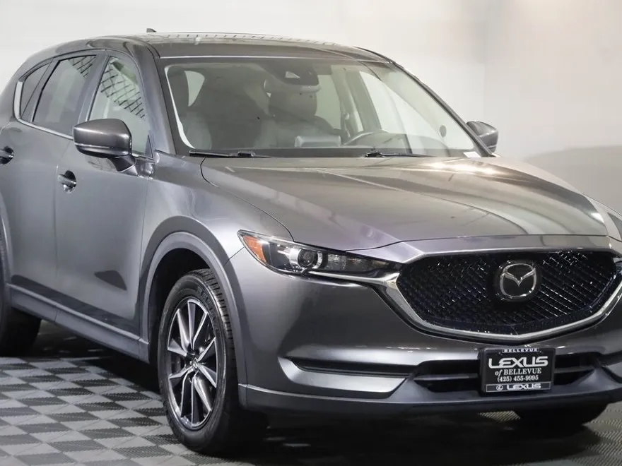 2018 Mazda CX-5 Touring photo 1