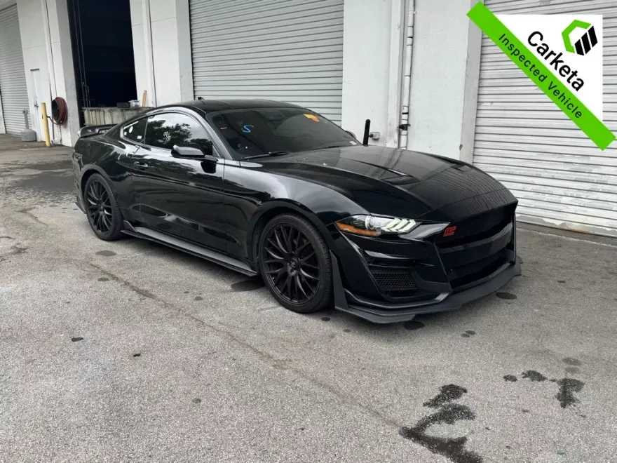 2021 Ford Mustang EcoBoost photo 1