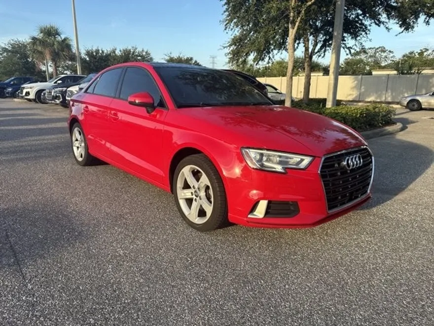2018 Audi A3 Premium photo 1