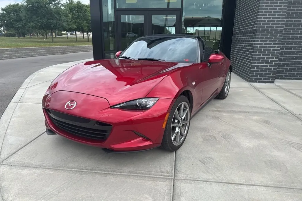 2023 Mazda MX-5 Miata Miata Grand Touring photo 1