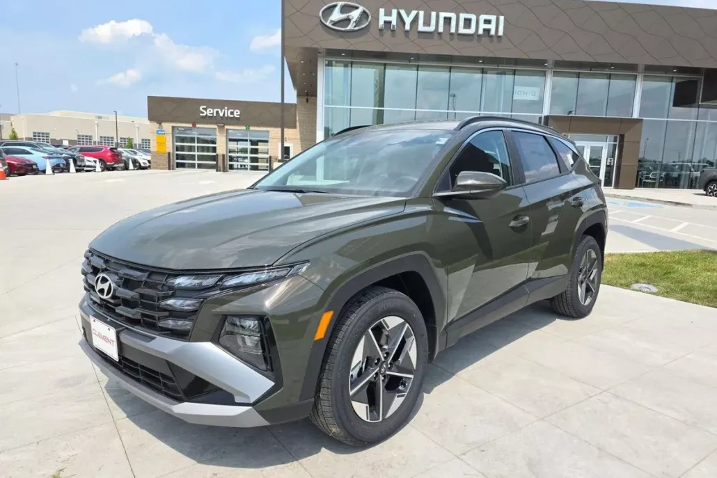 2025 Hyundai Tucson SEL photo 1