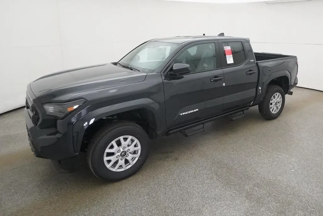 2025 Toyota Tacoma SR5 4x4 Double Cab photo 1