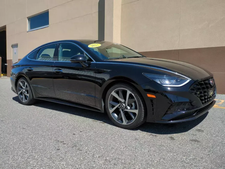 2023 Hyundai Sonata SEL Plus photo 1