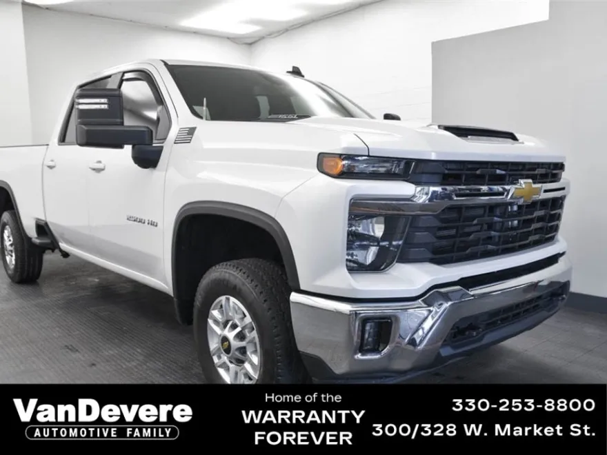 2024 Chevrolet Silverado 2500HD LT photo 1