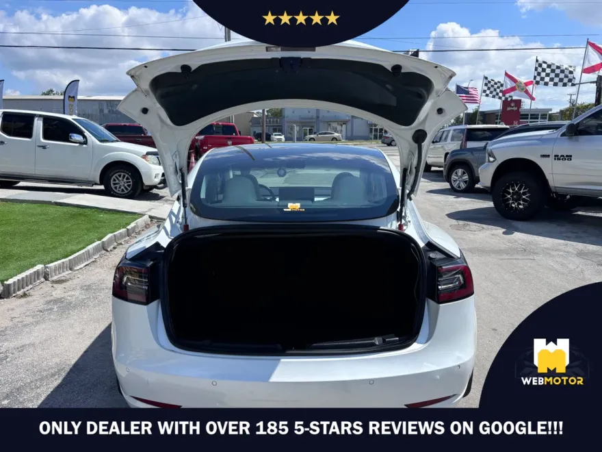 2020 Tesla Model 3 Standard Range photo 1