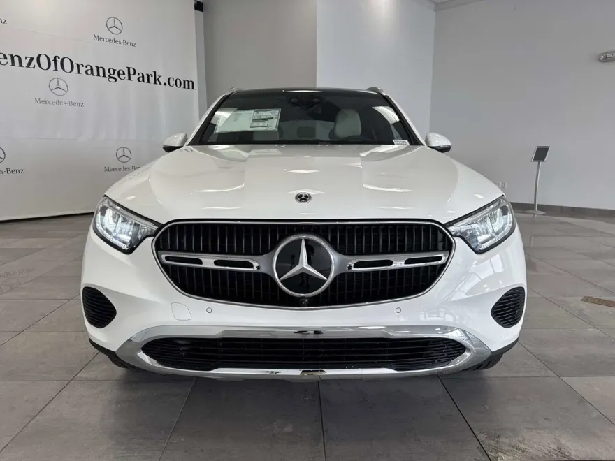 2026 Mercedes Benz GLC 300 4MATIC photo 1